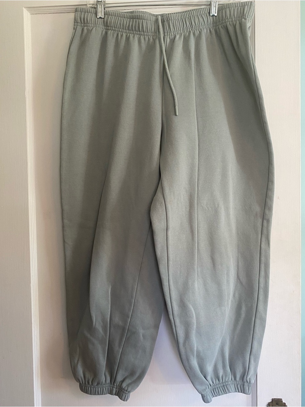 Women’s Elastic-Waist Jogger Pants in Sage Green